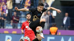 Osmanlispor, cu Raul Rusescu rezervă, a pierdut, scor 2-3, meciul cu Kasimpașa