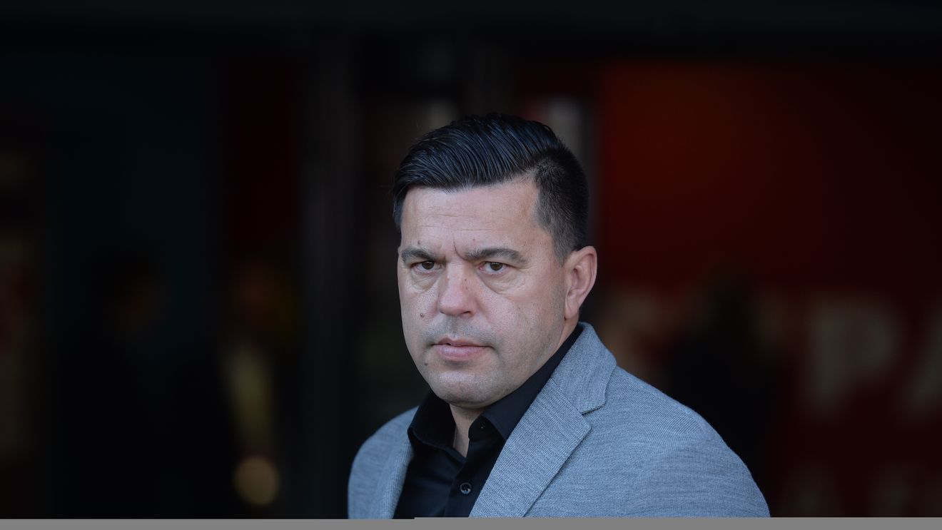 Contra, interviu în presa din Spania înainte de meciul de pe Arena Națională. Ce spune despre situațiile de la FCSB și Dinamo:  "Echipele de tradiție trec printr-o criză"