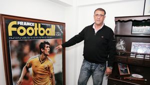 "Ieșeau scântei la derby-uri"