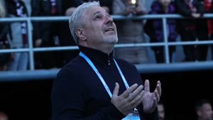 A jucat un singur meci în Superliga, dar l-a uimit pe Marius Șumudică: „Sunt rari în fotbalul românesc”