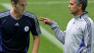 Mutu, dezvăluiri despre obiceiul lui Mourinho: "Nu puteai să te înțelegi in vestiar" + ritualul de neclintit al lui Hidetoshi Nakata: "Stătea ca turcul..."