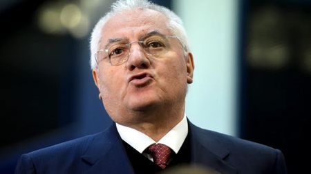 Ce muncă „penibilă” era pus Mitică Dragomir să facă atunci când era mic pentru a scoate bani! Mama lui îl trimitea: „Îmi era o rușine!”