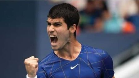 Carlos Alcaraz a intrat în istoria tenisului! A devenit cel mai tânăr campion de la Miami Open! „Am muncit mult pentru acest trofeu"