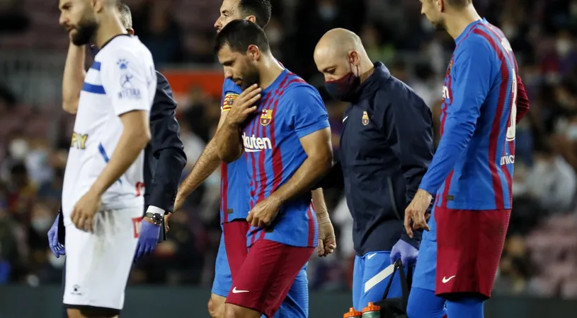 Momente de panică pentru FC Barcelona: Sergio Aguero, scos de pe teren după ce a acuzat probleme de respirație!