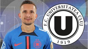Transferul lui Ştefănescu la U Cluj nu e gata! Anunț oficial: „Avem un acord cu FCSB şi discuții avansate cu jucătorul. Aşteptăm răspunsul final”. EXCLUSIV