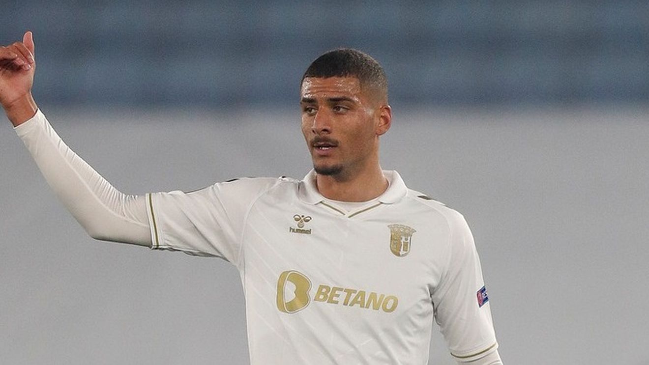 Manchester United îl vrea pe „noul Virgil van Dijk”! David Carmo are o clauză de reziliere de 40 de milioane de euro