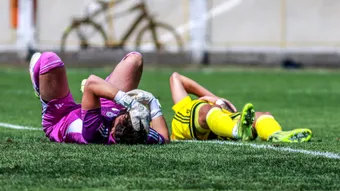 CSM Olimpia a ajuns ”lanternă roșie” în Liga 2 după eșecul cu Chindia. Botoș își găsește cu greu cuvintele după ce s-a luat câte patru goluri în ultimele trei jocuri: ”Am impresia că facem exact invers față de ceea ce lucrăm la antrenamente”