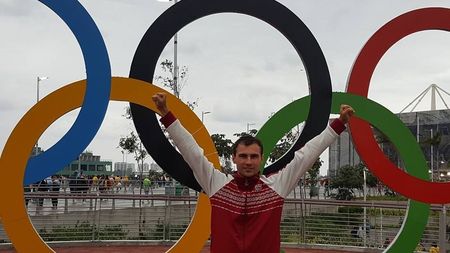 Vă apucați de sport după Revelion? Omul care ajută sportivi de top, ca Simona Halep, Cristina Neagu sau David Popovici, vă sfătuiește