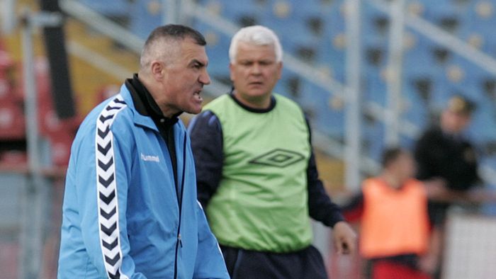 "Când fac schimbări în prima echipă trebuie să iau** Xanax!"
