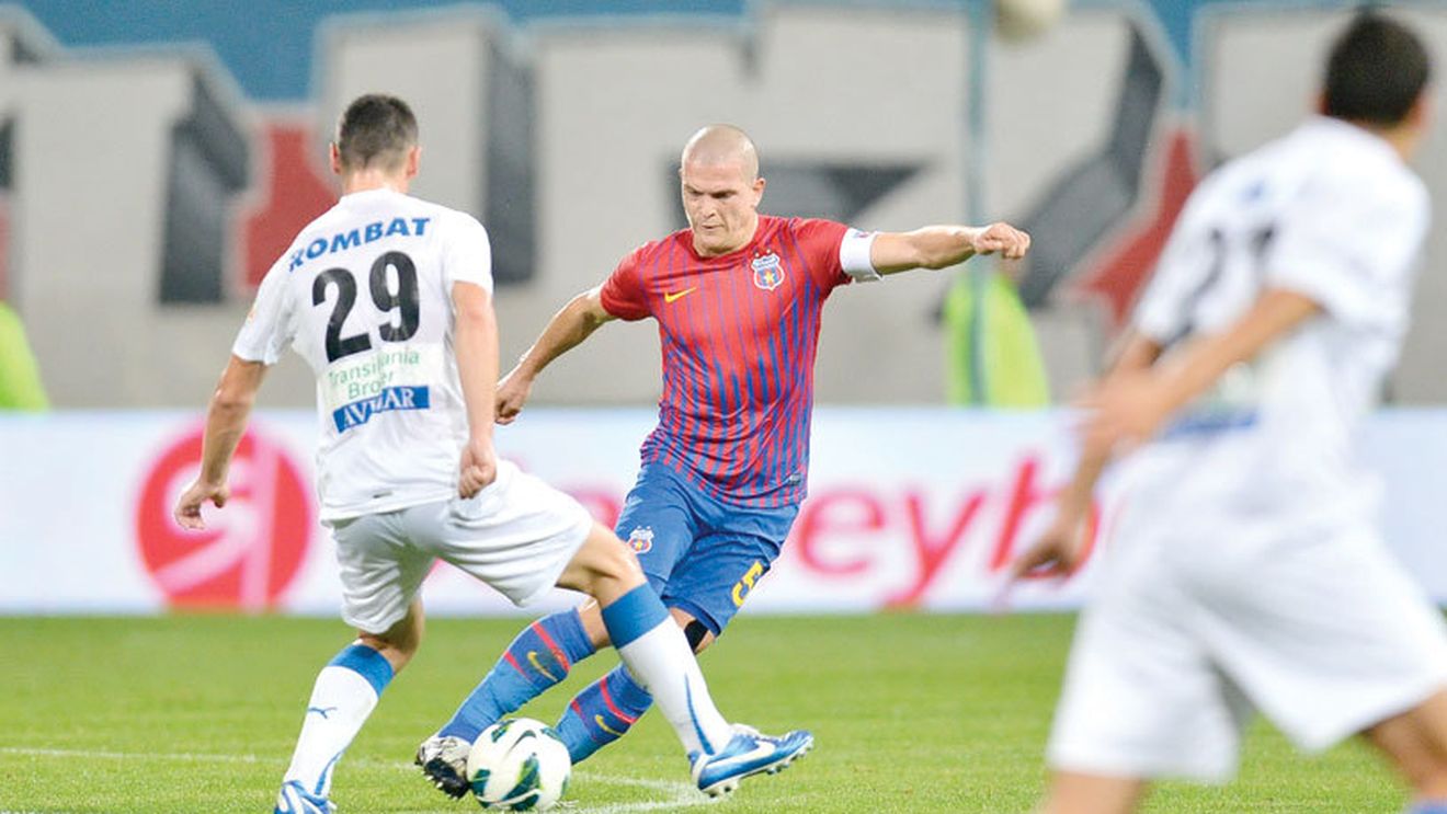 Sărbătoare la Steaua.** De ziua lui, Bourceanu a avut o inițiativă inedită. Ce le-a pregătit colegilor cu ajutorul lui Reghe și ce 'răspuns' a primit