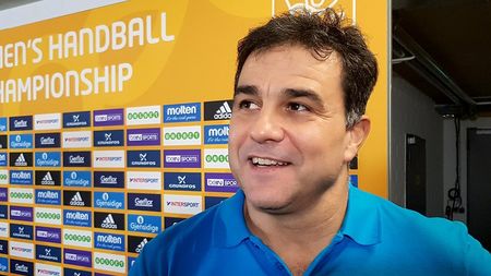 Ambros Martin nu regretă eșecul cu Franța: "Sunt mulțumit de joc. Diferența s-a făcut în prima repriză"