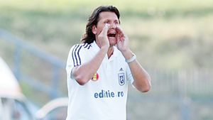 Napoli: "Mai bine că a plecat Ionescu"