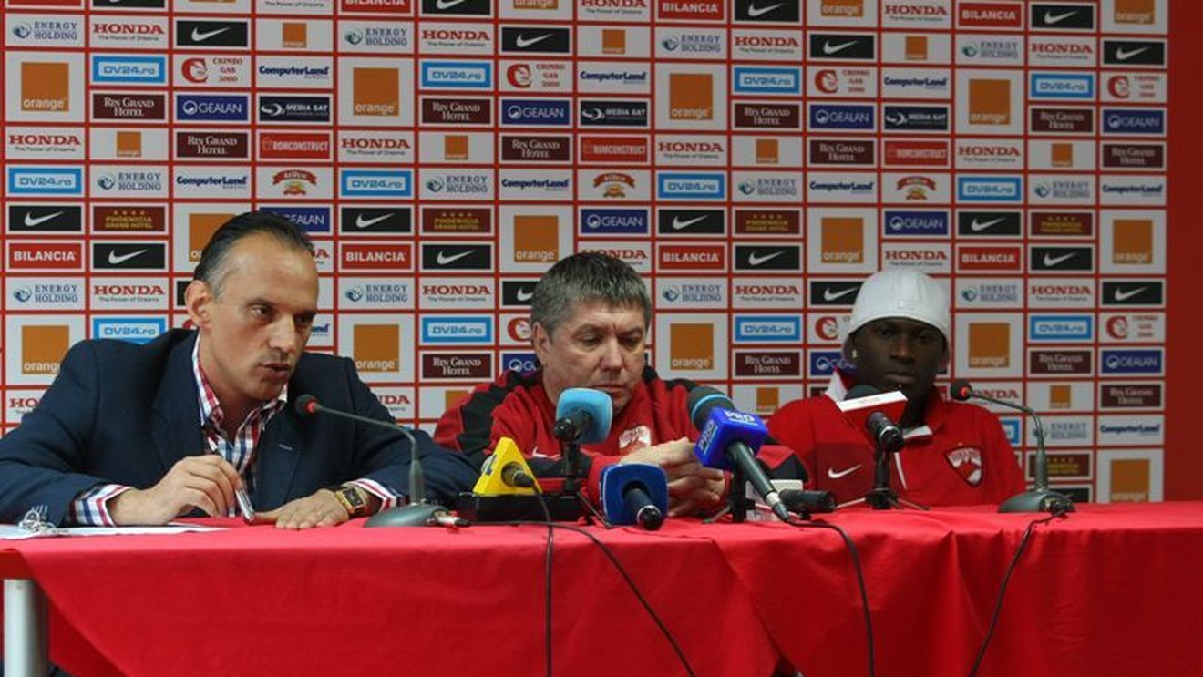 N'Doye: **"Mă simt ca acasă la Dinamo! Am o relație excelentă cu colegii!"