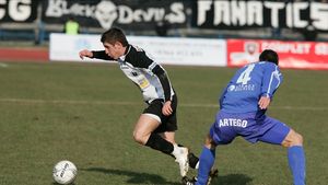 10 "turiști" pe Bega