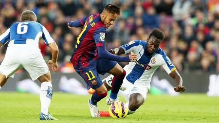 Dezastru total pentru Gâlcă la a doua întâlnire cu "extratereștrii". Două eliminări, patru goluri încasate și mulți nervi. Barcelona - Espanyol 4-1, iar jucătorii antrenorului român au nevoie de o minune în retur