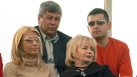 Lucescu l-a scos din România pe fotbalistul aflat pe ”lista neagră a Securității”, iar acesta a fugit în Germania cu o jucătoare de tenis: ”Niciodată nu ați spus, incredibil!”