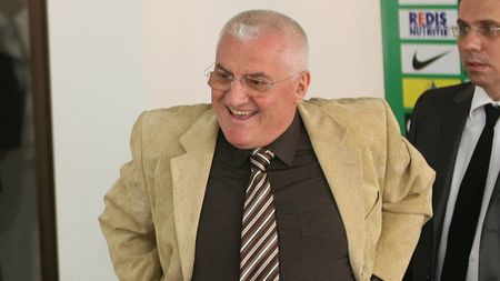 Dragomir: "Patronii să bage banii în jucători"