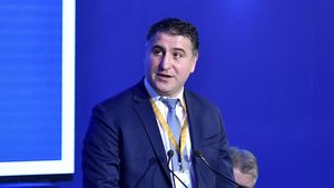 Ciprian Paraschiv, președintele lui Poli Iași, vrea cu orice preț în Comitetul Executiv al FRF: „Cunosc multe dintre proiectele începute” | EXCLUSIV