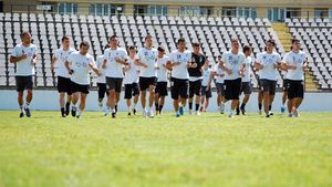 O imagine care a trimis Liga I în lumea a treia a fotbalului:** "Așa este și-n Uganda!" FOTO: Poza care a făcut astăzi senzație pe Facebook