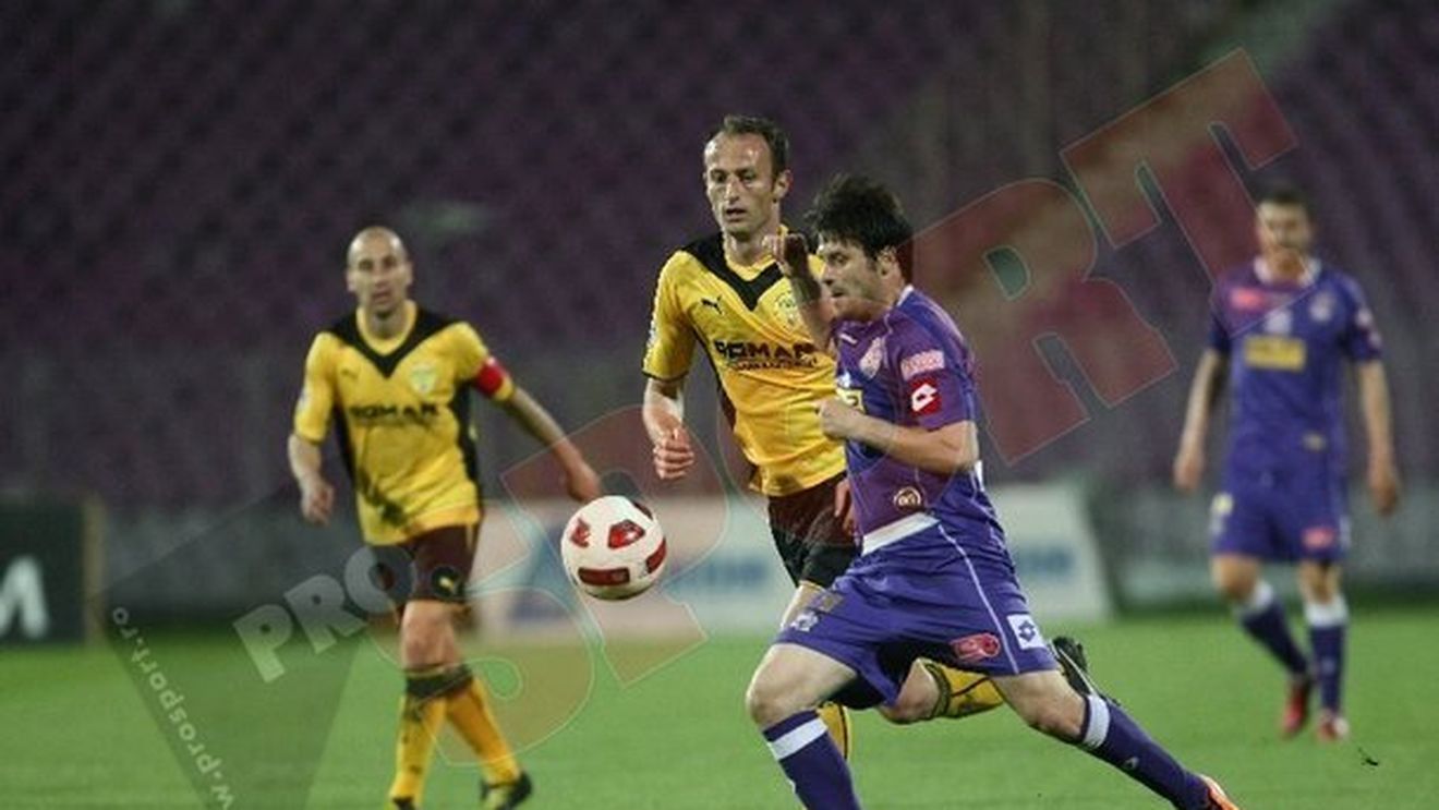 Ilyeș, culmea fair-play-ului!** "Nu cred că arbitrul a influențat scorul!" Brașovul a avut un penalty refuzat