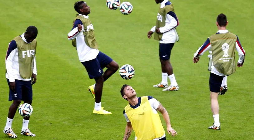 Francezii au tras cu mingea după o dronă care le spiona antrenamentul. 