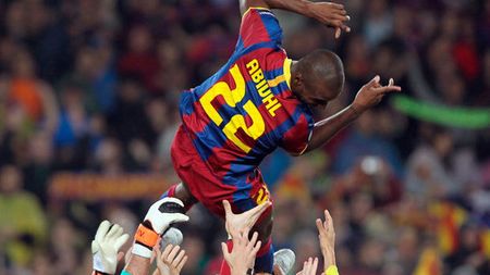 Ziua 'Z' pentru Abidal:** va fi supus, marți, unui transplant de ficat