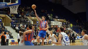 După fotbal și handbal, Steaua pierde titlul și în Liga Națională de baschet. BC Mureș este prima finalistă