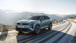 Gata! A apărut cea mai mare DACIA din istorie şi e pregătită să cucerească lumea