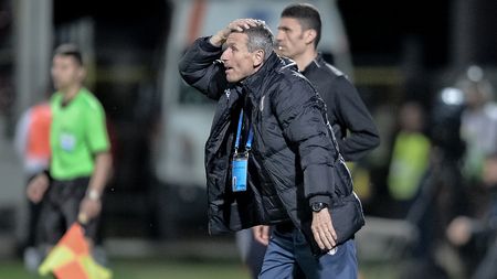 "Am participat la spectacol". Mulțescu a tras concluziile după înfrângerea categorică suferită în fața FCSB-ului: "Lotul e la limită, de abia pot aduna 18 jucători!"