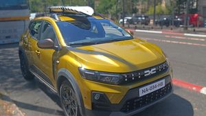 Au apărut primele imagini cu Dacia Sandero Stepway! Cum arată și ce schimbări are noul model