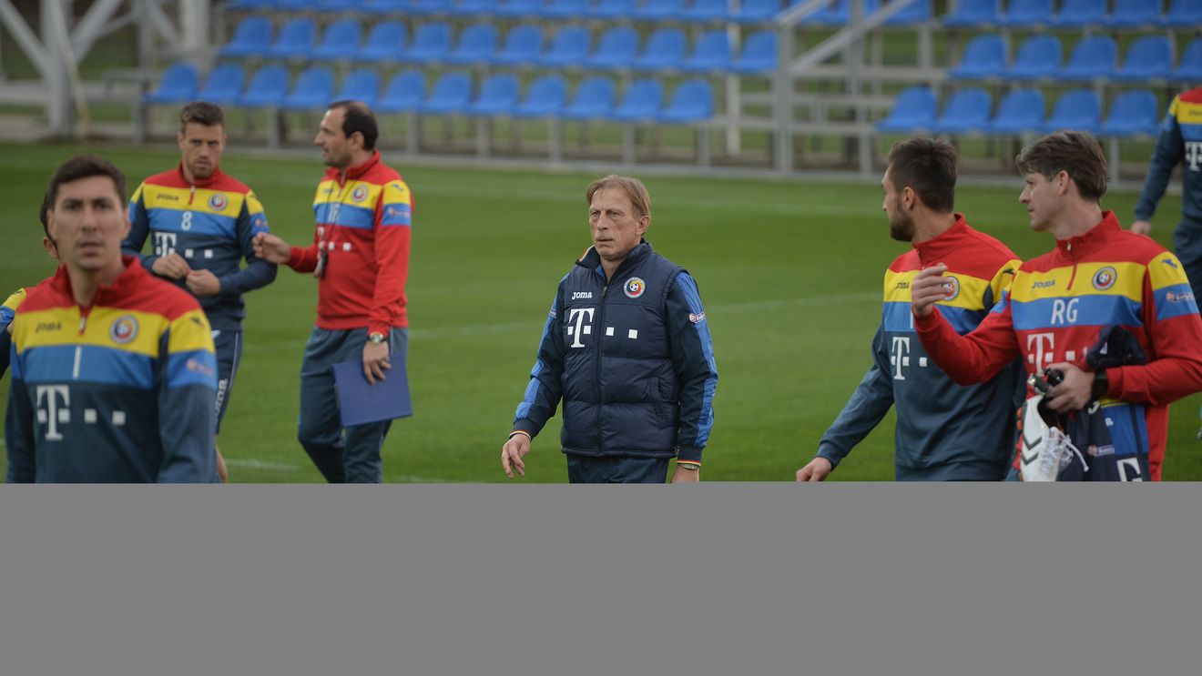 Daum Leaks. Explicația sistemului 3-4-3 pe care neamțul îl pregătește pentru Danemarca și răspunsul la întrebarea: "E o tactică ofensivă sau una defensivă?"

