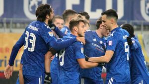 Haos la FC U Craiova! Dezvăluiri din vestiarul oltenilor, după demiterea lui Eugen Trică: „Acolo e dezbinare totală!”