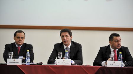 Gică Popescu, impresionat de fotbalul feminin: "Fetele vorbesc mult pe teren"