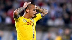 Giovanni Becali îl face praf pe Alex Mitriță, după meciul cu Islanda: „Nu poți să joci cu fizicul acesta!”