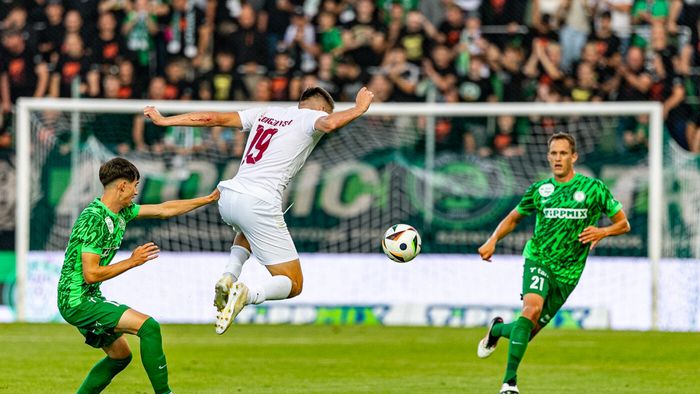 CFR Cluj mai așteaptă o gară, doar egal cu „echipa nucleară”: 0-0 la Paksi FC în Europa League, cronică de Gabriel Berceanu