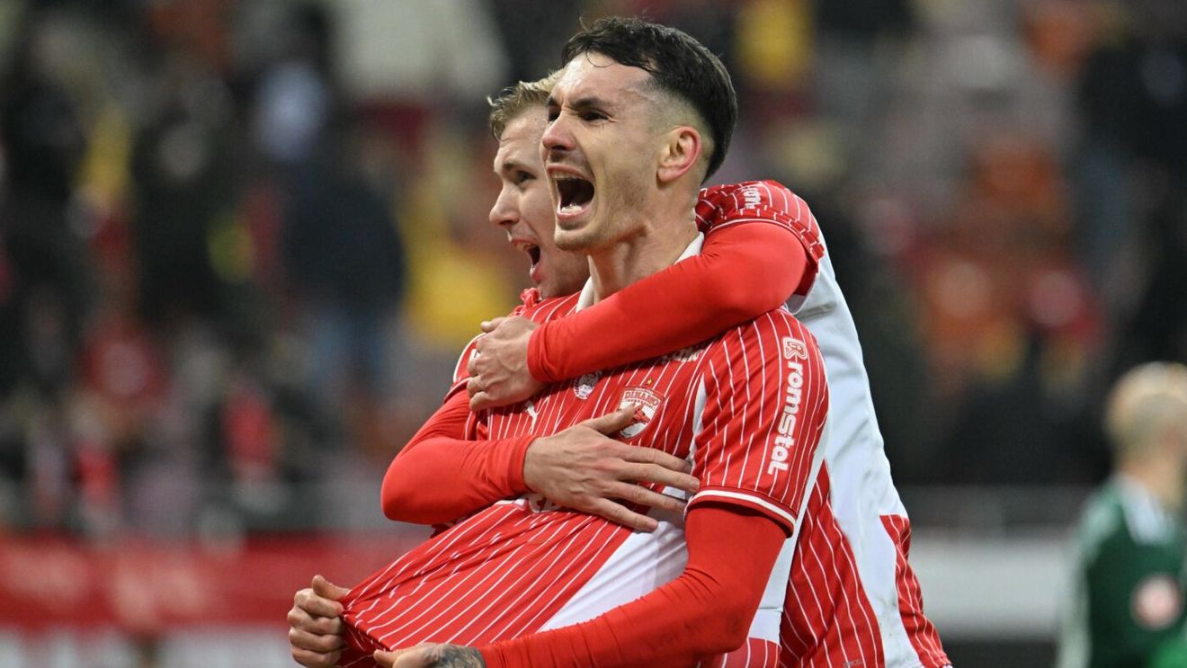 Patru avantaje pentru Dinamo față de Universitatea Craiova în lupta la titlu: vulpoiul, contextul, coerența și vulcanul!