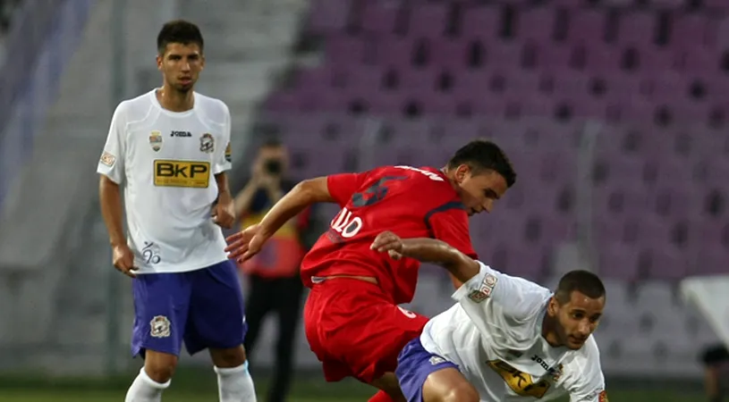 Jumătate dintre fotbaliștii convocați de Săndoi** la 
