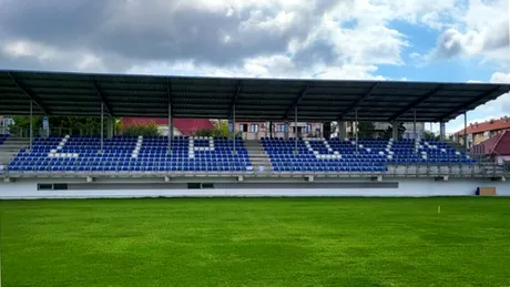 FOTO | După mai bine de 6 ani, Șoimii Lipova revine acasă, pe noul ei stadion. Clubul are și alte planuri mărețe: ”Vom realiza și materiale promoționale cu însemnele echipei”
