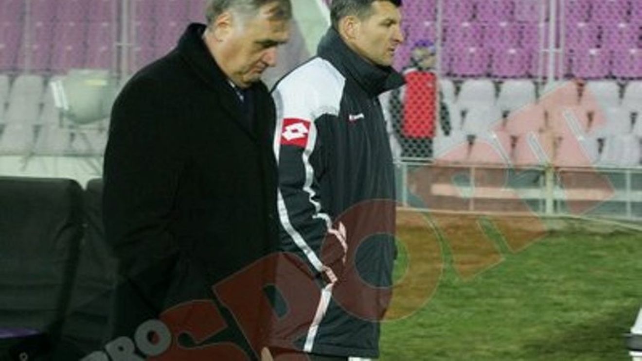 Sabău:** "Îmi felicit jucătorii! Meritam victoria, am avut penalty!"