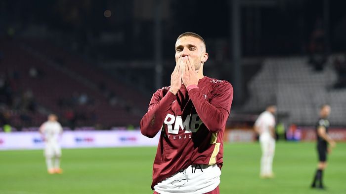 Daniel Bîrligea, mesaj emoționant după ce o accidentare l-a făcut să rateze meciurile decisive pentru România în preliminariile EURO 2024: „Sunt mândru că sunt român și am ajuns la European!”