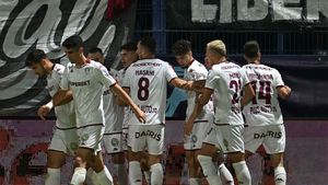 „Iei 20.000 de euro pe lună şi eşti fricos?". Transferurile care i-au golit milioane de euro din conturi lui Dan Şucu au fost distruse