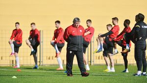 Dinamo le propune jucătorilor modificarea contractelor. Anghelache: "Până săptămâna viitoare vom avea antrenor"