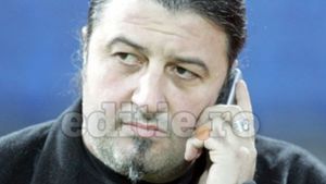 Vicepreședintele Craiovei, bătut în București pentru că avea imnul oltenilor pe telefon!