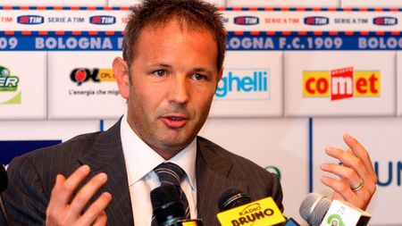 Sfat pentru Mihajlovic:** "Păstrează-l pe Mutu!"