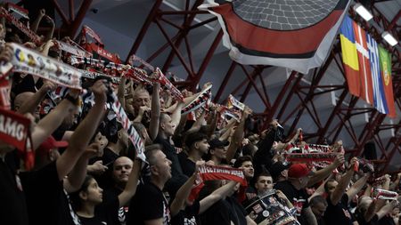 Infern în alb și roșu pentru un meci istoric al lui Dinamo! Adversarii, așteptați într-o atmosferă fabuloasă în „Ștefan cel Mare”. Câte bilete mai sunt disponibile. EXCLUSIV