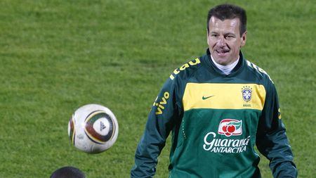 Dunga pe urmele lui Răzvan: "Jurnaliștii nu vor să câștige Brazilia":)