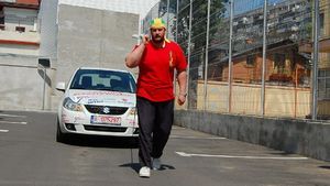 Valahu vs Strongman Iana, luni seară la Sport.ro