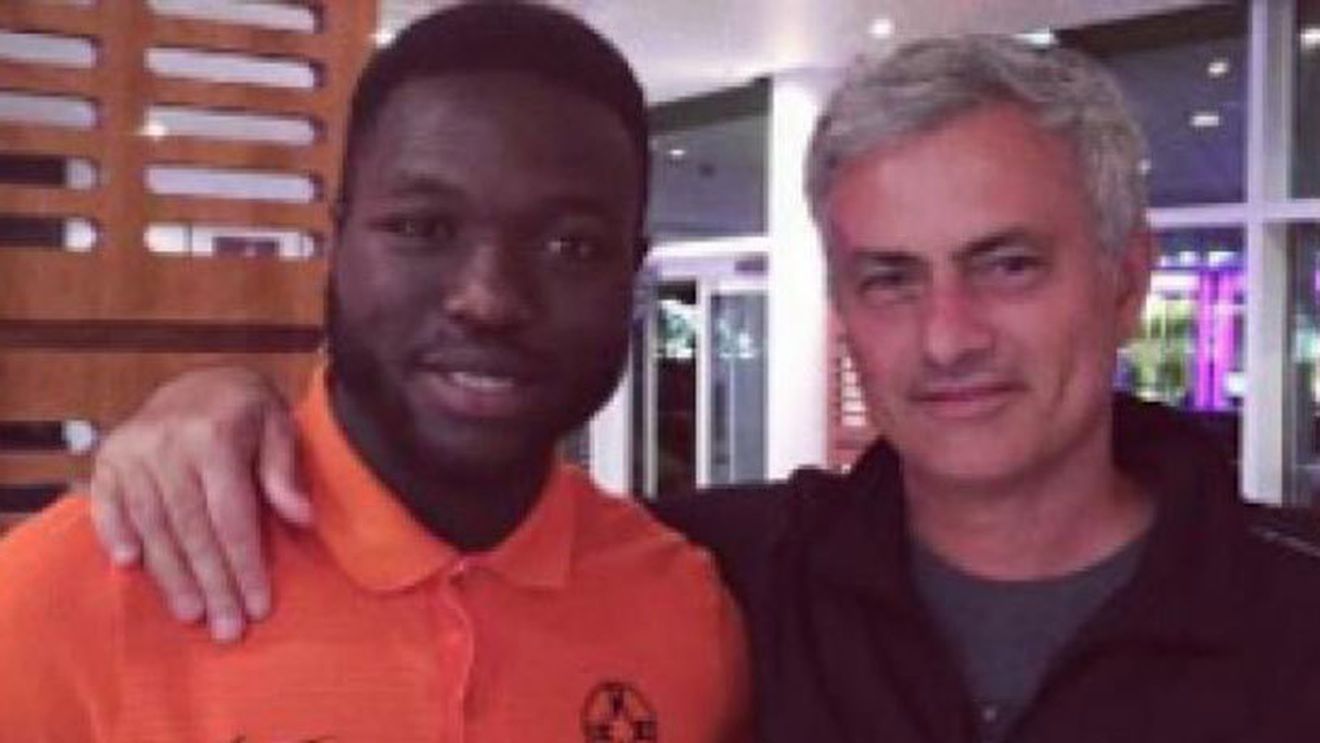 Fan "Special" pentru Steaua la meciul cu City! Mourinho îi ține pumnii lui Reghe în meciul cu Guardiola. Muniru: "Mi-a zis că o să mă urmărească!"