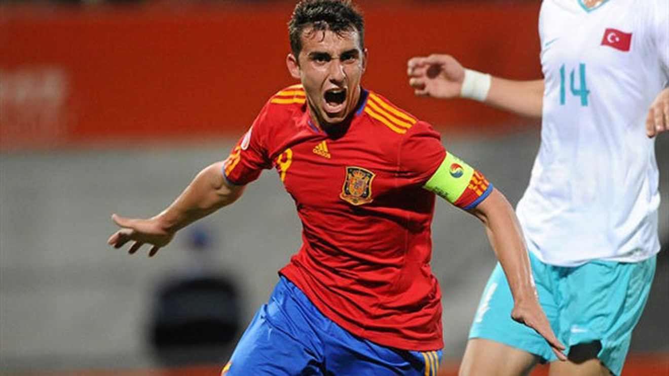 Wenger l-a ochit pe noul Fabregas! Vezi ce știe "Paco", minunea spaniolă de 16 ani!