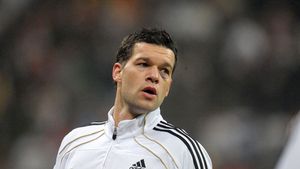 OFICIAL** Michael Ballack s-a retras din naționala Germaniei